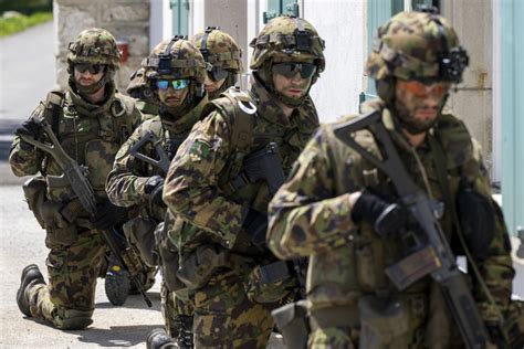 swiss military行李箱官網